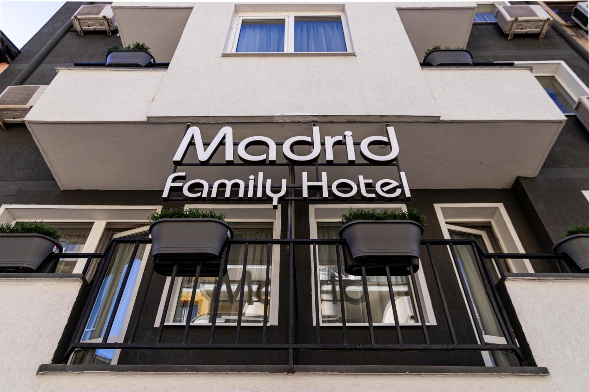 Family Hotel Madrid Szófia Kültér fotó