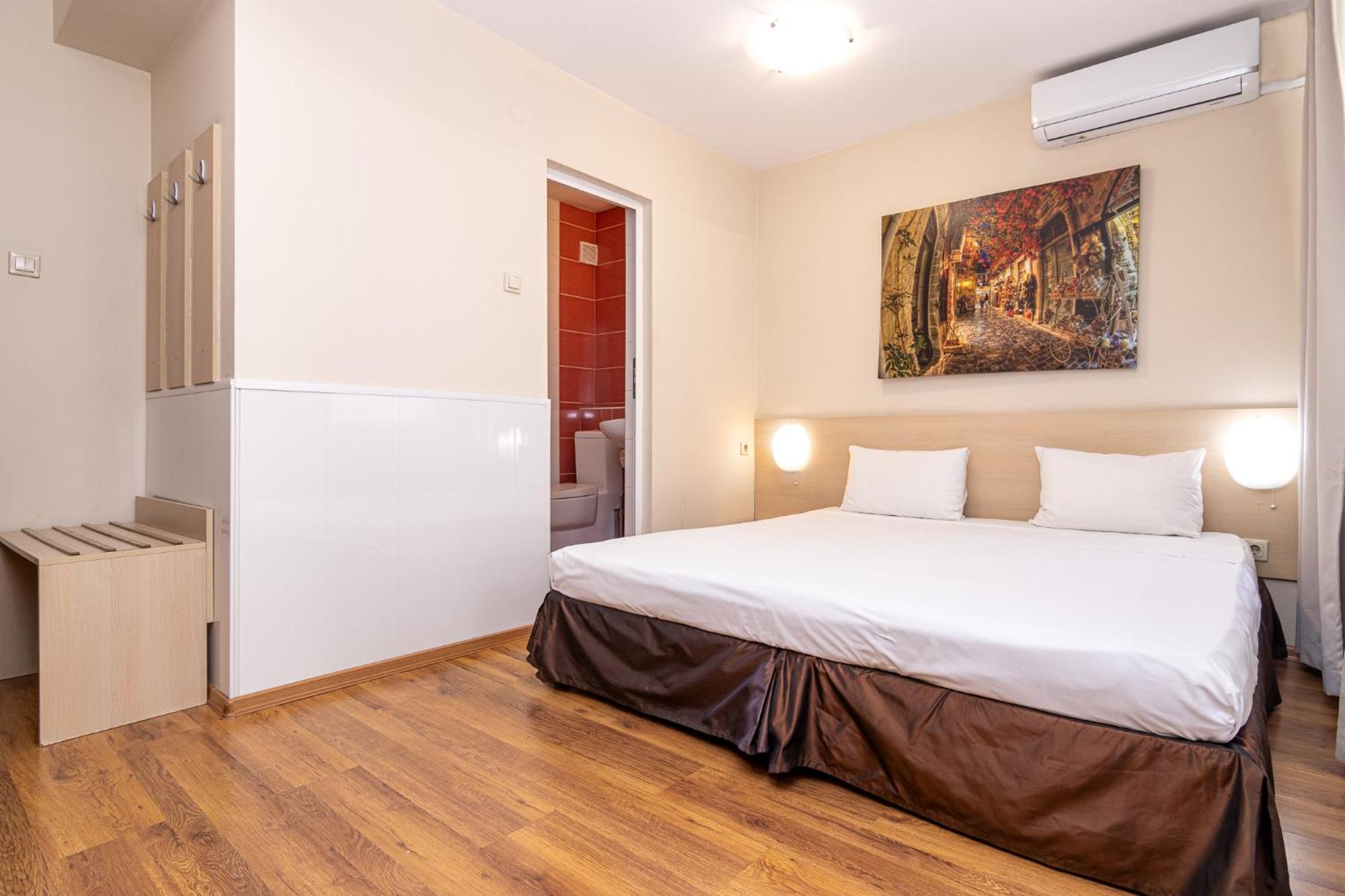 Family Hotel Madrid Szófia Kültér fotó