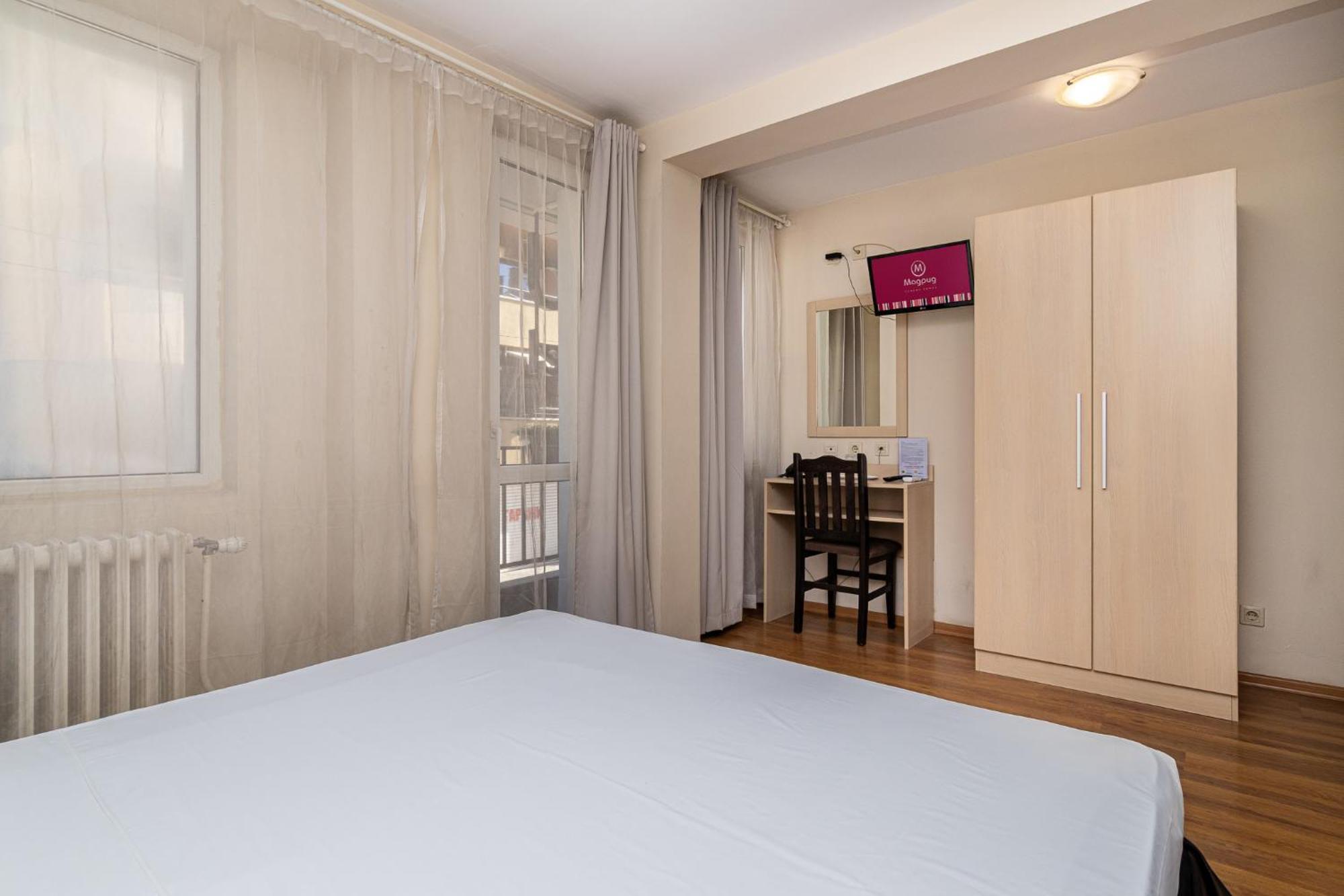 Family Hotel Madrid Szófia Kültér fotó