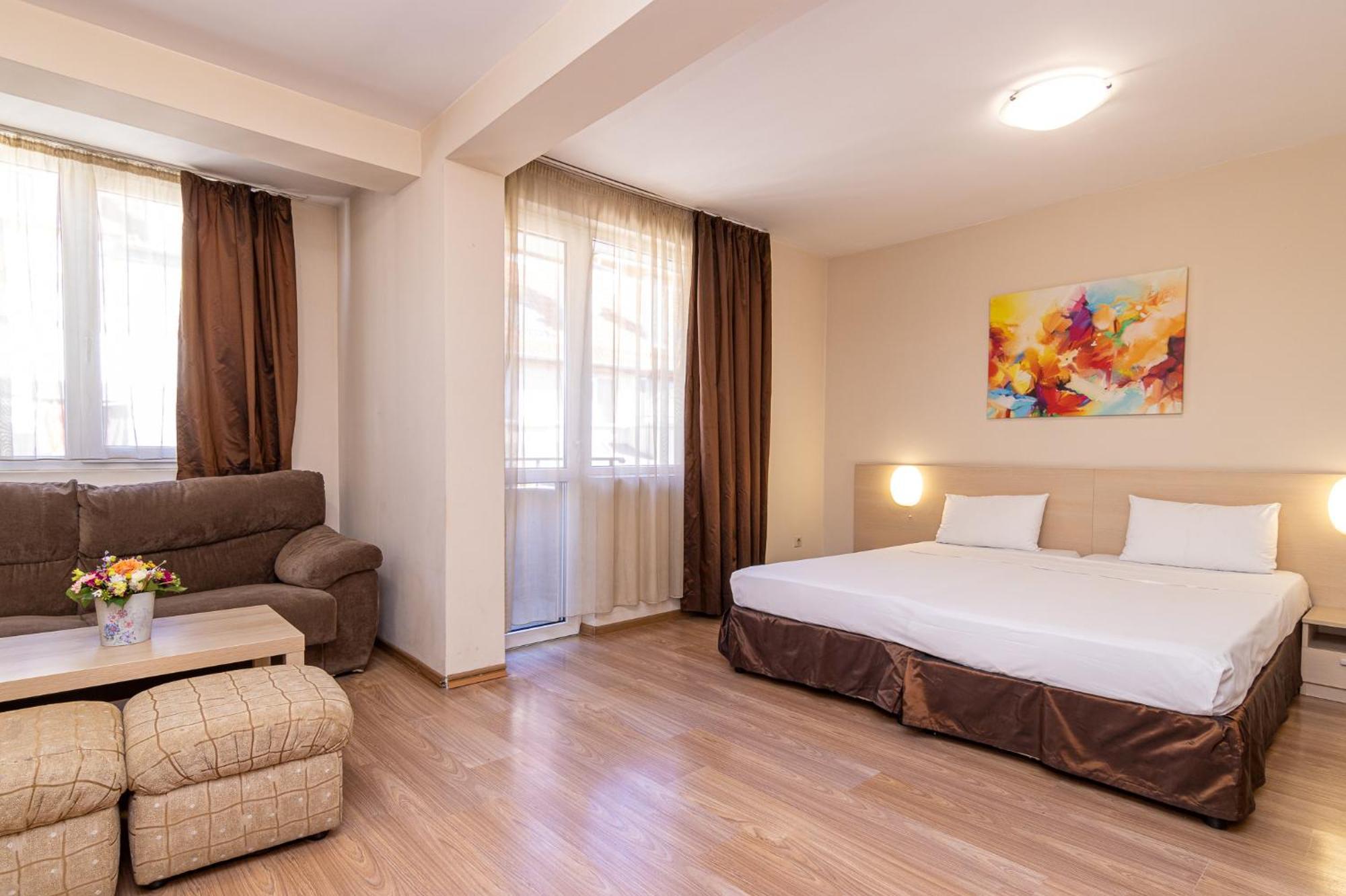 Family Hotel Madrid Szófia Kültér fotó