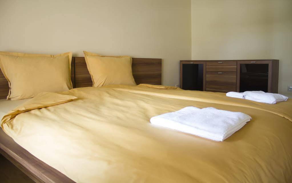 Family Hotel Madrid Szófia Kültér fotó